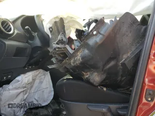 2020 Nissan Kicks SV z VIN 3N1CP5CVXLL521962, wystawiony jako Copart lot #53144775 z przebiegiem 60 954 mil mil oraz Szkoda całkowita • Salvage title. Historia ofert i sprzedaży dostępna na DreamBid. Obrazek 7.