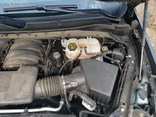 2023 Chevrolet Suburban LT z VIN 1GNSKCKD5PR116618, wystawiony jako Copart lot #60044065 z przebiegiem 96 311 mil mil oraz Szkoda całkowita • Salvage title. Historia ofert i sprzedaży dostępna na DreamBid. Obrazek 16.