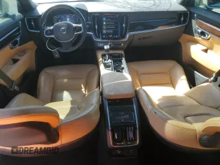 2018 Volvo S90 Momentum with VIN LVY982MK3JP024026, listed as a Copart auction lot 45590905 with 82,121 mi miles and Salvage Title. Bid and sale history available at carsss.com. Image 8.