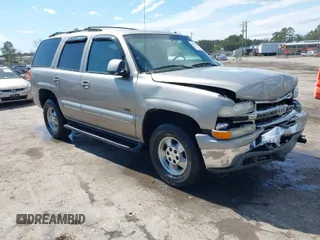 2002 Chevrolet Tahoe Z71 with VIN 1GNEK13Z32R237152, listed as a IAAI auction lot 41855170 with 141,637 mi miles. Bid and sale history available at carsss.com. Image 1.