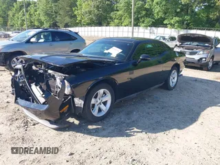 2013 Dodge Challenger SXT z VIN 2C3CDYAG4DH718894, wystawiony jako IAAI lot #42156336 z przebiegiem 153 000 mil mil oraz . Historia ofert i sprzedaży dostępna na DreamBid. Obrazek 2.