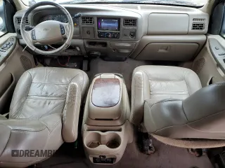 2000 Ford Excursion Limited with VIN 1FMNU42L0YEA46544, listed as a Copart auction lot 86452874 with 187,130 mi miles and Clean title. Bid and sale history available at DreamBid. Image 8.