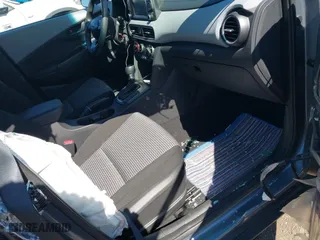 2018 Hyundai Kona SE with VIN KM8K12AA7JU125933, listed as a IAAI auction lot 41902516 with 18,522 mi miles. Bid and sale history available at carsss.com. Image 5.