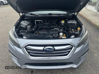 2019 Subaru Legacy Premium z VIN 4S3BNAF67K3027967, wystawiony jako Copart lot #60914165 z przebiegiem 155 504 mil mil oraz Czysty tytuł • Clean title. Historia ofert i sprzedaży dostępna na DreamBid. Obrazek 7.