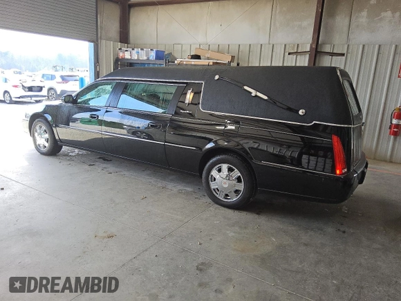 2008 Cadillac DTS Professional 1SH z VIN 1GEEH00Y08U500482, wystawiony jako Copart lot #48174095 z przebiegiem 44 557 mil mil oraz Tytuł czysty. Historia ofert i sprzedaży dostępna na DreamBid. Obrazek 2.