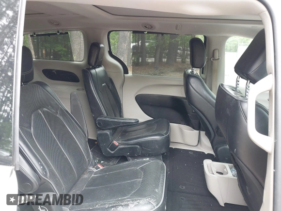 2018 Chrysler Pacifica Limited с VIN 2C4RC1GG7JR149276, выставлен на аукционе IAAI как лот 42118109 с пробегом 106 470 миль миль и . История ставок и продаж доступна на DreamBid. Изображение 8.