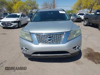 2016 Nissan Pathfinder S with VIN 5N1AR2MN1GC613261, listed as a IAAI auction lot 42024004 with 231,212 mi miles. Bid and sale history available at carsss.com. Image 12.