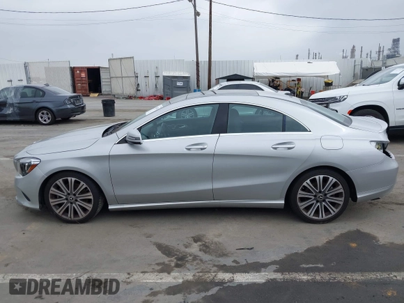 2018 Mercedes-Benz CLA 250 z VIN WDDSJ4EBXJN593951, wystawiony jako IAAI lot #42465181 z przebiegiem 76 114 mil mil oraz . Historia ofert i sprzedaży dostępna na DreamBid. Obrazek 14.