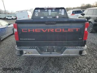 2019 Chevrolet Silverado 1500 LT with VIN 1GCPYDEK6KZ355620, listed as a Copart auction lot 45914865 with 32,832 mi miles and Salvage Title. Bid and sale history available at carsss.com. Image 6.