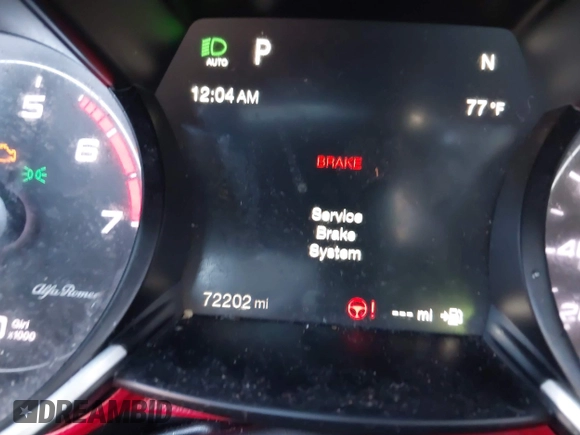 2017 Alfa Romeo Giulia with VIN ZARFAEBN9H7556152, listed as a IAAI auction lot 41858341 with 72,202 mi miles. Bid and sale history available at carsss.com. Image 16.