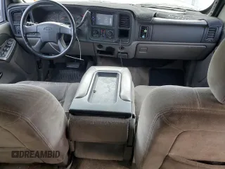 2003 Chevrolet Suburban LS with VIN 3GNEC16T43G296118, listed as a Copart auction lot 54633345 with 143,091 mi miles and Clean Title. Bid and sale history available at carsss.com. Image 8.