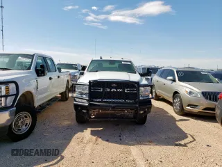 2023 Ram 2500 Big Horn z VIN 3C6UR5DJ9PG601458, wystawiony jako Copart lot #63045635 z przebiegiem 44 988 mil mil oraz Czysty tytuł • Clean title. Historia ofert i sprzedaży dostępna na DreamBid. Obrazek 5.