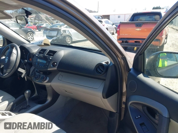2009 Toyota RAV4 with VIN JTMZF33V29D012929, listed as a IAAI auction lot 41807805 with 87,384 mi miles. Bid and sale history available at carsss.com. Image 5.