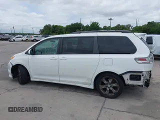 2011 Toyota Sienna SE with VIN 5TDXK3DC1BS069696, listed as a IAAI auction lot 41976857 with 160,994 mi miles. Bid and sale history available at carsss.com. Image 15.