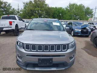 2019 Jeep Compass Limited with VIN 3C4NJCCB9KT793631, listed as a IAAI auction lot 41933473 with 124,216 mi miles. Bid and sale history available at carsss.com. Image 11.