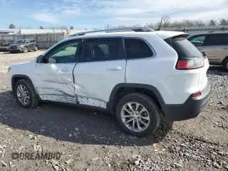 2019 Jeep Cherokee Latitude with VIN 1C4PJLCX3KD129402, listed as a Copart auction lot 43176705 with 100,137 mi miles and Salvage Title. Bid and sale history available at carsss.com. Image 2.