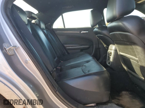 2014 Chrysler 300 C with VIN 2C3CCAKG9EH201097, listed as a Copart auction lot 47728625 with 197,424 mi miles and Clean Title. Bid and sale history available at carsss.com. Image 10.