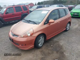 2007 Honda Fit Sport with VIN JHMGD38607S068566, listed as a IAAI auction lot 41952423 with 271,140 mi miles. Bid and sale history available at carsss.com. Image 2.