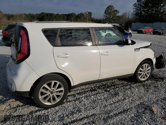 2019 Kia Soul + with VIN KNDJP3A57K7918043, listed as a Copart auction lot 47009525 with 106,033 mi miles and Salvage Title. Bid and sale history available at DreamBid. Image 3.