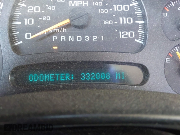 2005 Chevrolet Silverado 1500 Work Truck z VIN 1GCEK19V15Z101751, wystawiony jako IAAI lot #42387202 z przebiegiem 332 808 mil mil oraz . Historia ofert i sprzedaży dostępna na DreamBid. Obrazek 7.