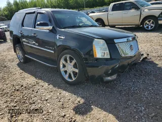 2007 Cadillac Escalade z VIN 1GYFK63807R187572, wystawiony jako Copart lot #54098225 z przebiegiem Nie podano mil oraz Szkoda całkowita • Salvage title. Historia ofert i sprzedaży dostępna na DreamBid. Obrazek 4.