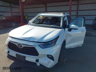 2023 Toyota Highlander L with VIN 5TDKDRBH7PS522975, listed as a IAAI auction lot 41758802 with 13,120 mi miles. Bid and sale history available at carsss.com. Image 6.