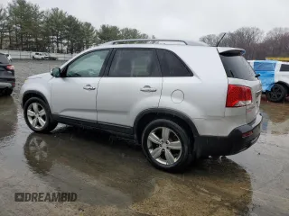 2013 Kia Sorento EX with VIN 5XYKUDA25DG353516, listed as a Copart auction lot 50246635 with 179,441 mi miles and Clean Title. Bid and sale history available at carsss.com. Image 2.