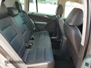 2016 Volkswagen Tiguan SE with VIN WVGAV7AXXGW502267, listed as a Copart auction lot 54916725 with 105,926 mi miles and Clean title. Bid and sale history available at DreamBid. Image 10.
