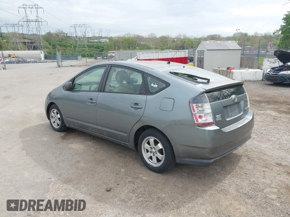 2005 Toyota Prius with VIN JTDKB20U153113348, listed as a IAAI auction lot 42048356 with 230,089 mi miles. Bid and sale history available at carsss.com. Image 3.