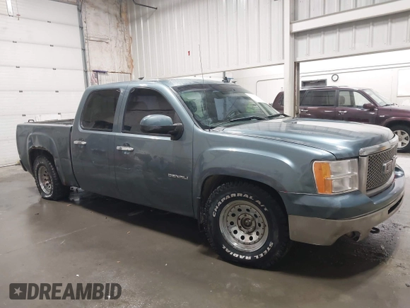 2011 GMC Sierra 1500 Denali z VIN 3GTP2XE26BG100503, wystawiony jako IAAI lot #41755606 z przebiegiem 185 277 mil mil oraz . Historia ofert i sprzedaży dostępna na DreamBid. Obrazek 13.