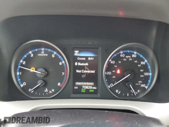 2018 Toyota RAV4 XLE with VIN 2T3WFREV7JW464160, listed as a Copart auction lot 63872925 with 70,826 mi miles and Salvage title. Bid and sale history available at DreamBid. Image 9.