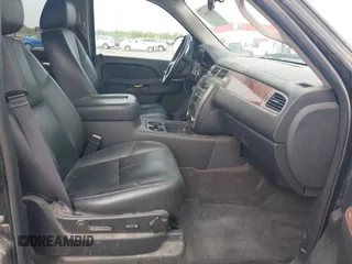 2014 GMC Yukon SLT with VIN 1GKS2CE03ER248683, listed as a IAAI auction lot 41904412 with 147,156 mi miles and . Bid and sale history available at DreamBid. Image 5.