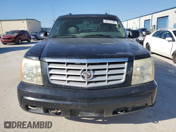 2003 Cadillac Escalade z VIN 1GYEC63T63R317510, wystawiony jako Copart lot #48515195 z przebiegiem 398 303 mil mil oraz Czysty tytuł • Clean title. Historia ofert i sprzedaży dostępna na DreamBid. Obrazek 5.