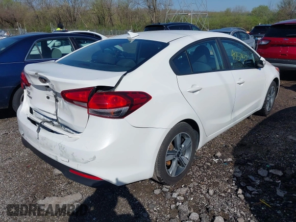 2018 Kia Forte LX with VIN 3KPFL4A7XJE172243, listed as a IAAI auction lot 41957937 with 105,221 mi miles. Bid and sale history available at carsss.com. Image 4.
