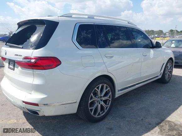 2021 BMW X7 xDrive40i with VIN 5UXCW2C03M9F63758, listed as a IAAI auction lot 41708939 with 57,872 mi miles. Bid and sale history available at carsss.com. Image 4.