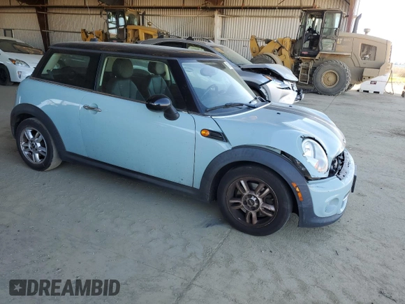 2013 MINI Cooper Hardtop with VIN WMWSU3C54DT686602, listed as a Copart auction lot 47398705 with 88,941 mi miles and Salvage Title. Bid and sale history available at carsss.com. Image 4.
