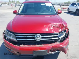 2018 Volkswagen Tiguan SEL z VIN 3VV3B7AX1JM214734, wystawiony jako IAAI lot #42473627 z przebiegiem 79 152 mil mil oraz . Historia ofert i sprzedaży dostępna na DreamBid. Obrazek 12.