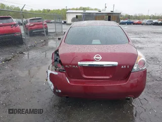 2010 Nissan Altima 2.5 S with VIN 1N4AL2AP0AN403814, listed as a IAAI auction lot 42006290 with 206,607 mi miles. Bid and sale history available at carsss.com. Image 16.