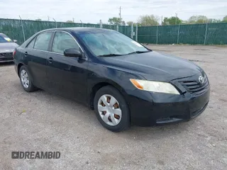 2007 Toyota Camry CE with VIN JTNBE46K773100529, listed as a IAAI auction lot 42009938 with 180,573 mi miles. Bid and sale history available at carsss.com. Image 1.
