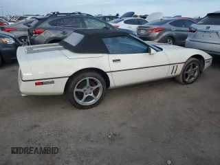 1986 Chevrolet Corvette with VIN 1G1YY6789G5900332, listed as a Copart auction lot 76500584 with 0 mi miles and Salvage Title. Bid and sale history available at carsss.com. Image 3.