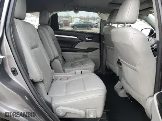 2017 Toyota Highlander XLE with VIN 5TDJZRFH0HS442622, listed as a Copart auction lot 89282295 with 253,671 mi miles and Salvage Title. Bid and sale history available at carsss.com. Image 10.
