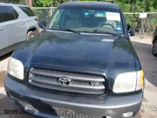 2004 Toyota Sequoia SR5 with VIN 5TDZT34A44S217542, listed as a IAAI auction lot 42021784 with 258,459 mi miles. Bid and sale history available at carsss.com. Image 6.