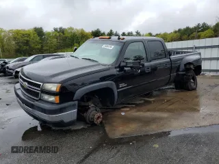 2007 Chevrolet Silverado 3500 DRW LT3 z VIN 1GCJK33D07F157386, wystawiony jako Copart lot #55004794 z przebiegiem 151 957 mil mil oraz Szkody całkowita. Historia ofert i sprzedaży dostępna na DreamBid. Obrazek 1.