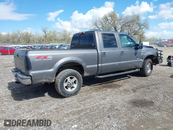 2005 Ford F-250 XL z VIN 1FTSW21P75EA97710, wystawiony jako IAAI lot #42157139 z przebiegiem 182 470 mil mil oraz . Historia ofert i sprzedaży dostępna na DreamBid. Obrazek 4.