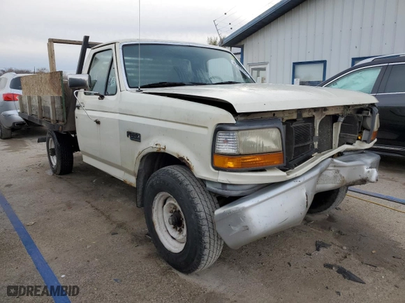 1994 Ford F-250 HD with VIN 1FTHF25HXRNA08991, listed as a Copart auction lot 82324354 with 0 mi miles and Salvage Title. Bid and sale history available at carsss.com. Image 4.