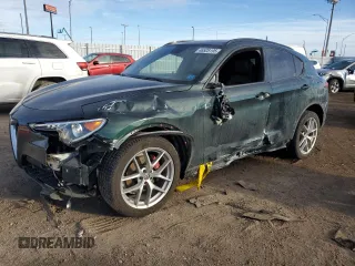 2019 Alfa Romeo Stelvio Ti Sport z VIN ZASPAKBN4K7C70575, wystawiony jako Copart lot #46528195 z przebiegiem 52 528 mil mil oraz Szkoda całkowita • Salvage title. Historia ofert i sprzedaży dostępna na DreamBid. Obrazek 1.