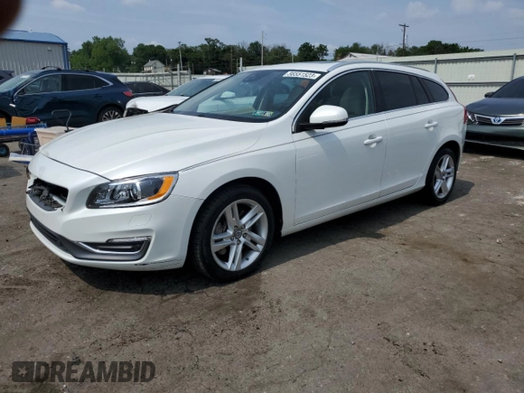 2015 Volvo V60 z VIN YV1612SD5F1202932, wystawiony jako Copart lot #56551523 z przebiegiem 83 417 mil mil oraz . Historia ofert i sprzedaży dostępna na DreamBid. Obrazek 1.