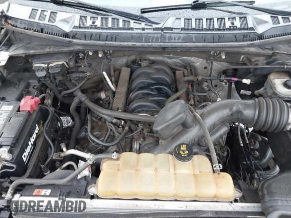 2016 Ford F-150 XLT with VIN 1FTFX1EFXGFA83792, listed as a IAAI auction lot 41034017 with 166,995 mi miles. Bid and sale history available at carsss.com. Image 10.