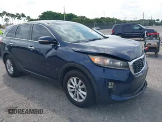 2019 Kia Sorento LX V6 with VIN 5XYPG4A57KG490476, listed as a IAAI auction lot 41867031 with 122,606 mi miles. Bid and sale history available at carsss.com. Image 1.