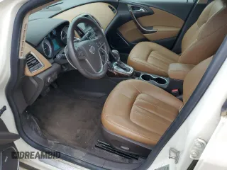 2014 Buick Verano Group z VIN 1G4PS5SK9E4160152, wystawiony jako Copart lot #62270045 z przebiegiem 32 242 mil mil oraz Czysty tytuł • Clean title. Historia ofert i sprzedaży dostępna na DreamBid. Obrazek 7.